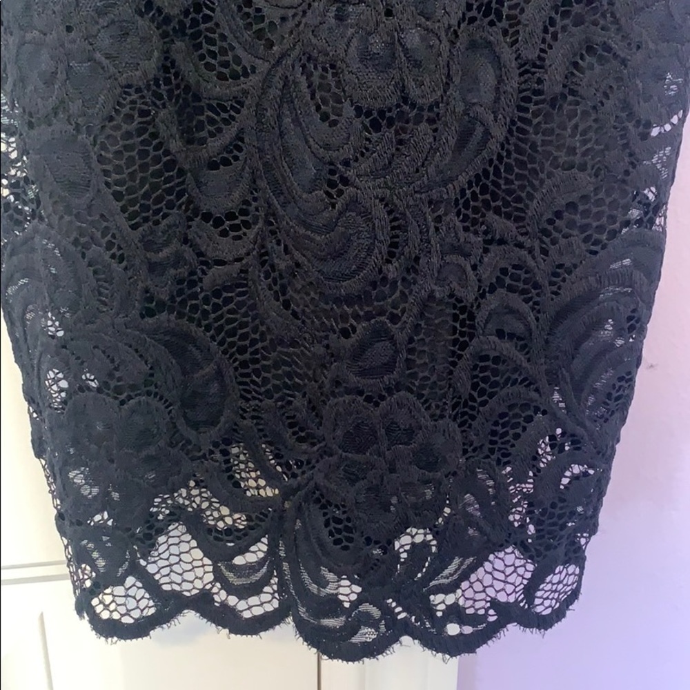 Dress - Picture 4 of 4